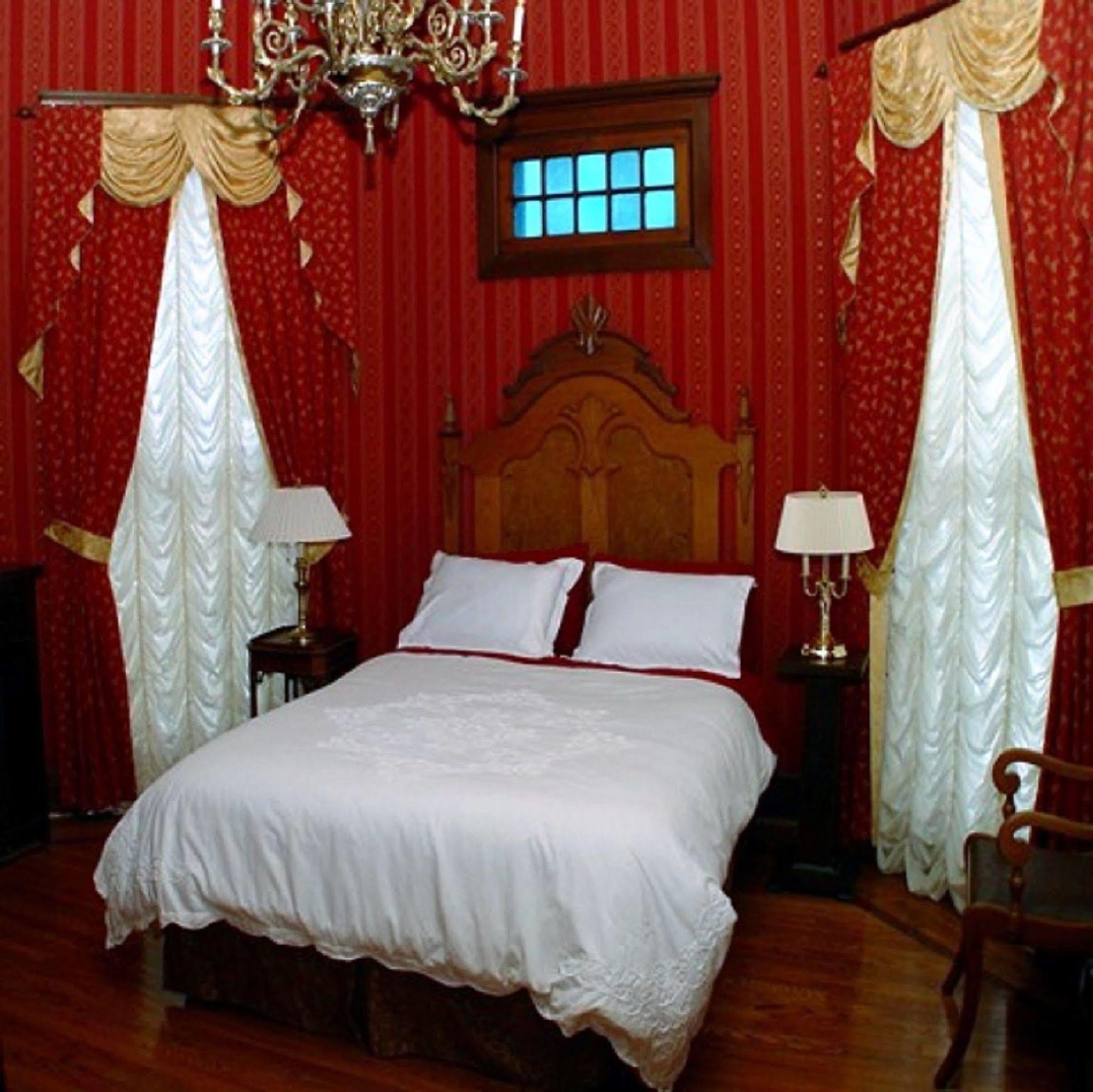Herrold On Hill Bed And Breakfast Wabash Bagian luar foto