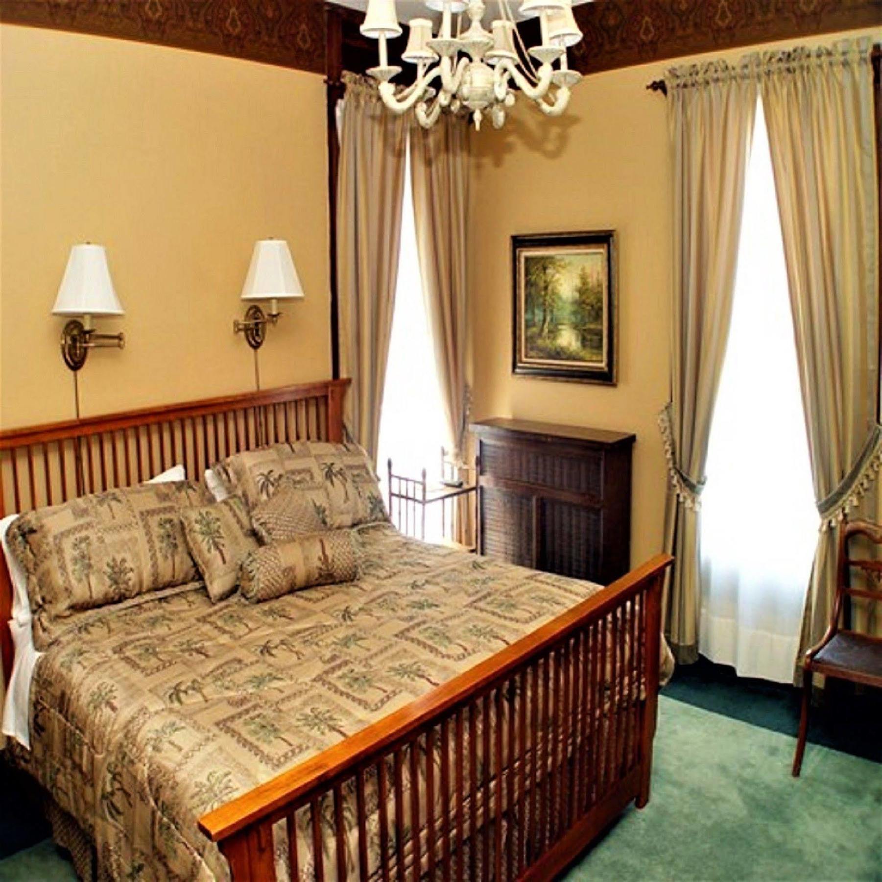 Herrold On Hill Bed And Breakfast Wabash Bagian luar foto