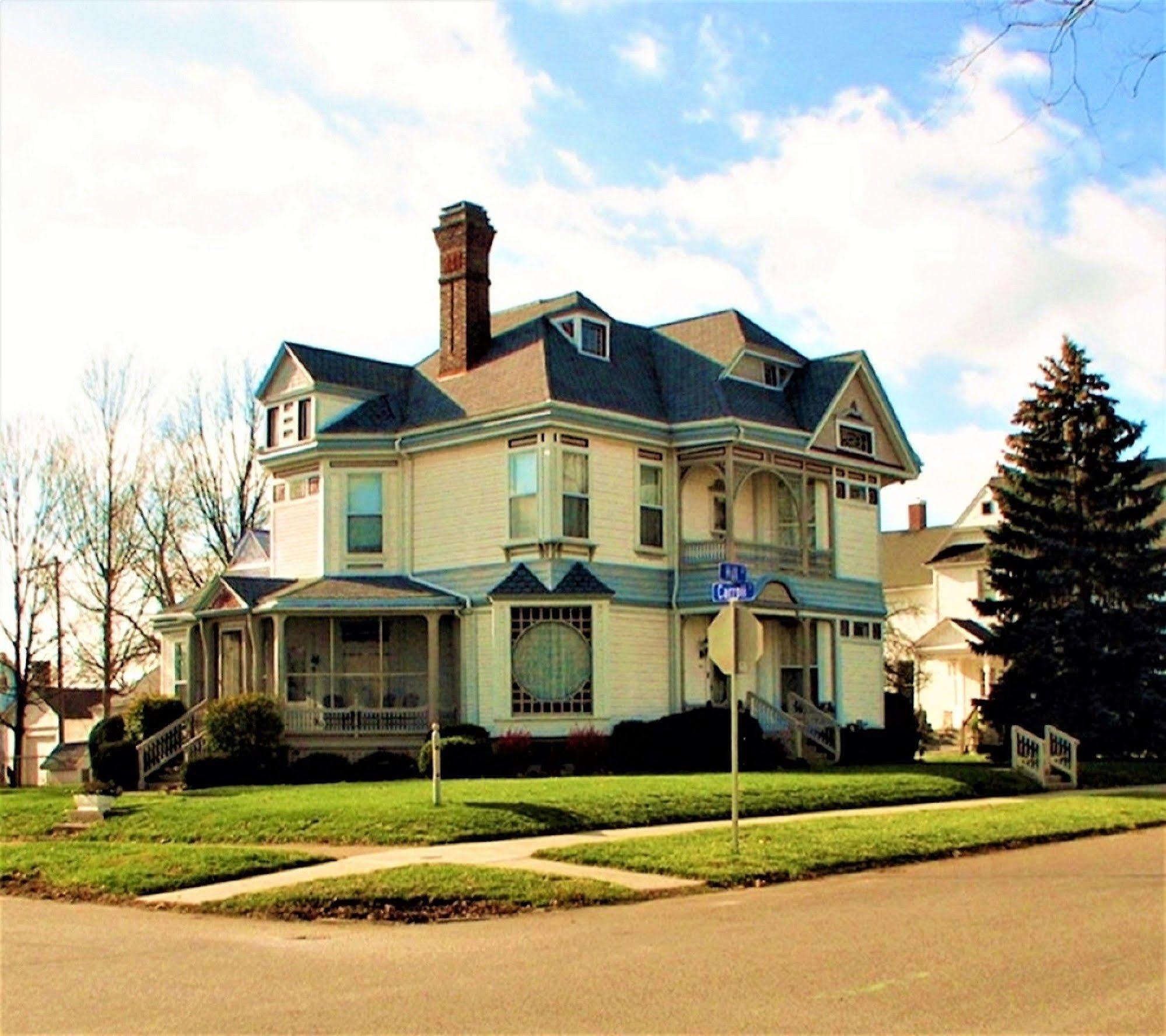Herrold On Hill Bed And Breakfast Wabash Bagian luar foto